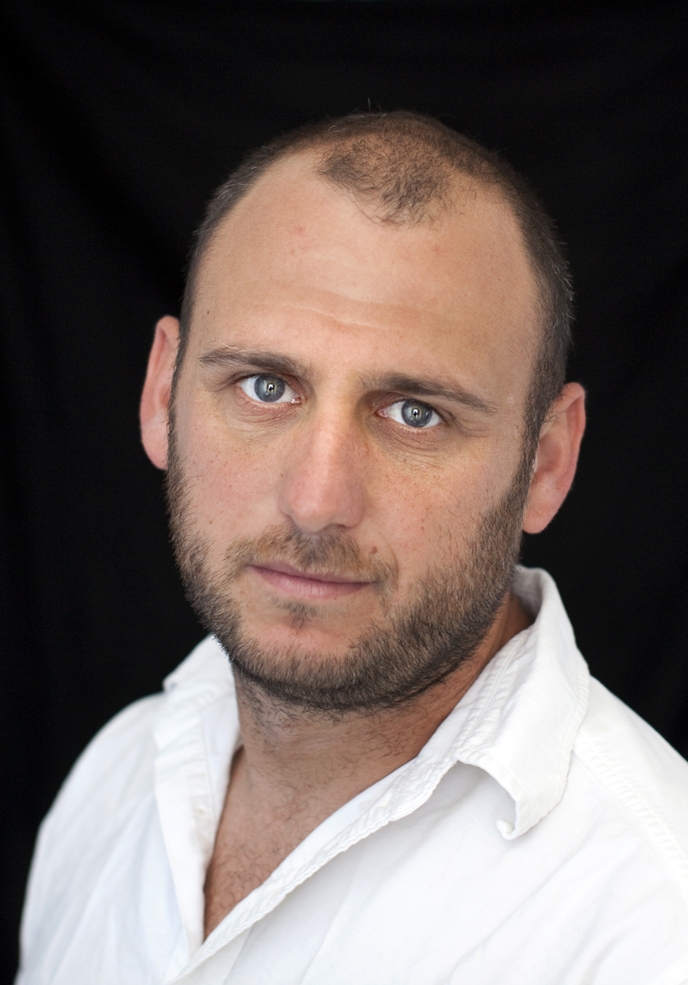 narco director fementido